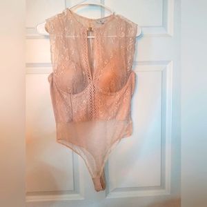 Pink Biāshe lace bodysuit (size M)